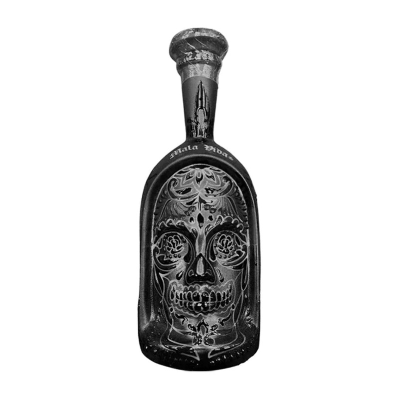 Mala Vida/Dos Artes Extra Anejo Calavera (Bottle)